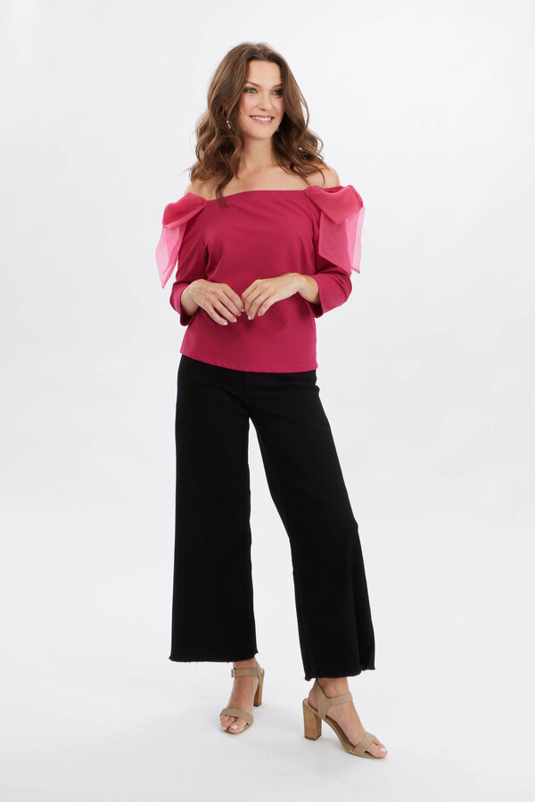 Frank Lyman 239143 Women’s Long Sleeve Off-Shoulder Top w/ Bows – Rose