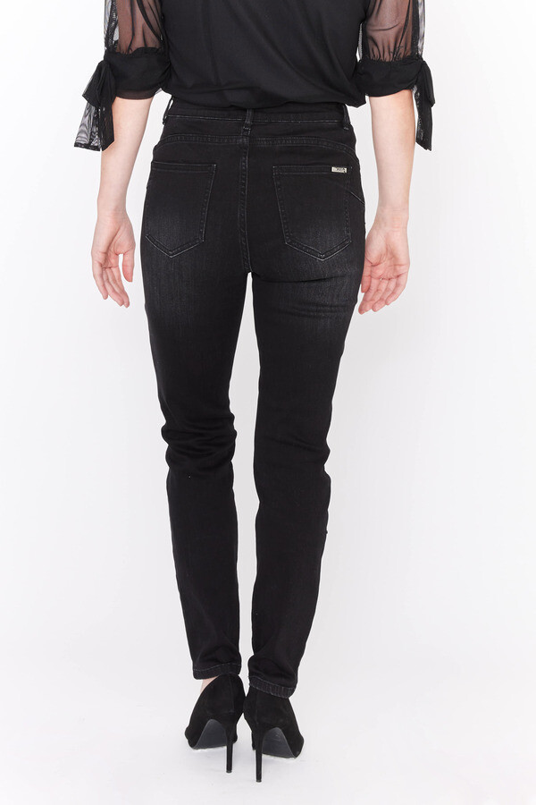 Frank Lyman 233886U Women's Embroidered Flower Jeans – Black- Magenta