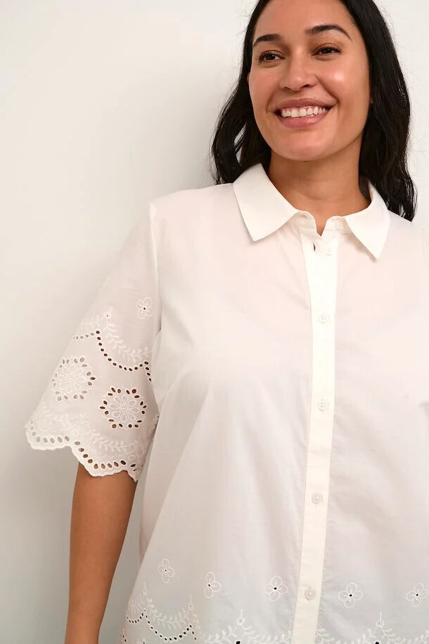 Kaffe Curve 10582154 Women's Short Sleeve Samini Blouse – Chalk