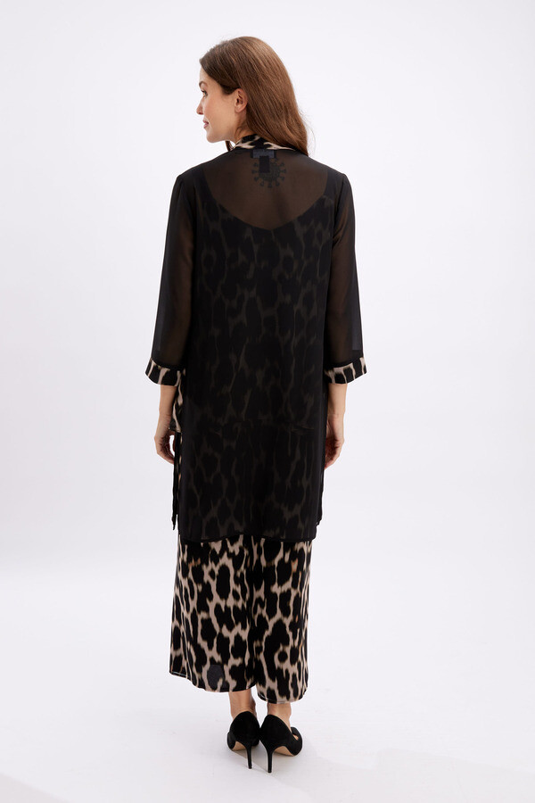 Frank Lyman 246352 Women's Long Sleeve Animal Print Chiffon Cover Up – Black- Blush