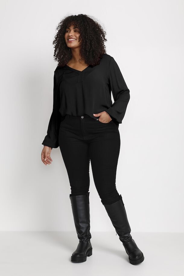 Kaffe Curve 10580001 Women’s Long Sleeve Ami Blouse – Black Deep