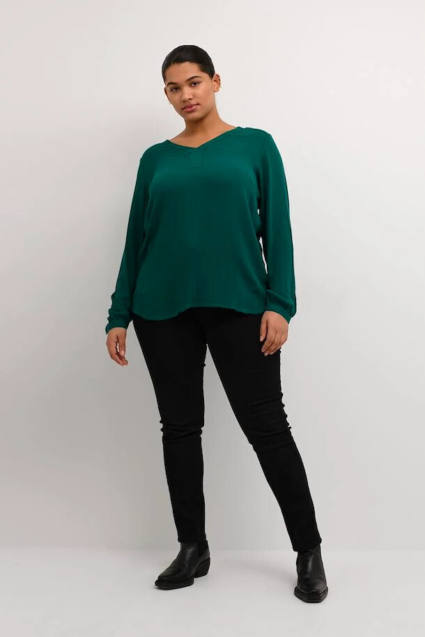 Kaffe Curve 10580001 Women’s Long Sleeve Ami Blouse – Aventurine