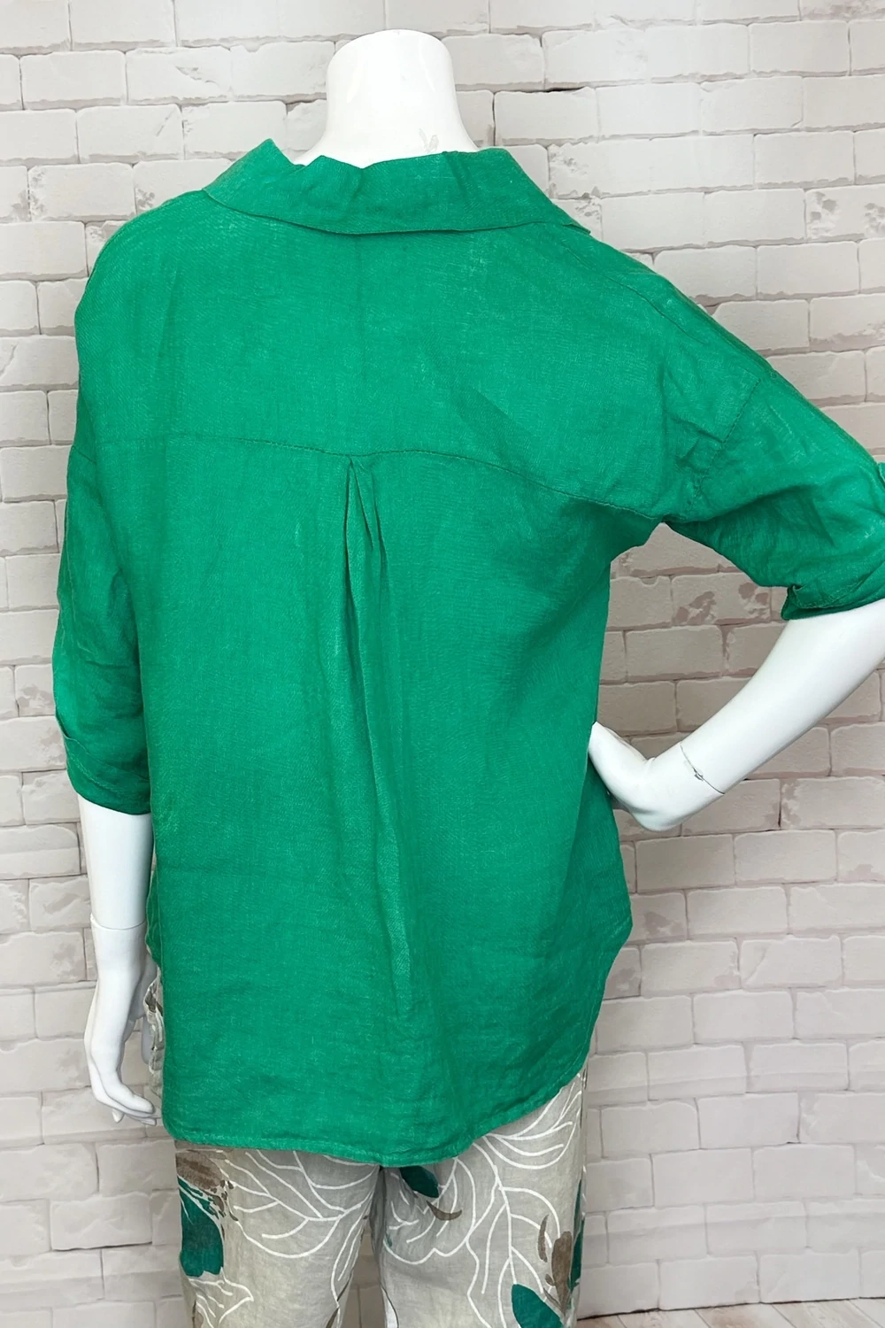 Cherishh C6112 Women's Long Sleeve Linen Round Cut Blouse – Emerald Green