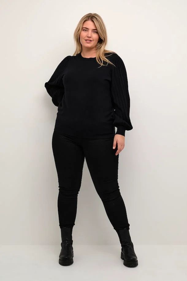 Kaffe Curve 10581811 Women’s Long Sleeve Loni Knit Pullover Sweater – Black Deep