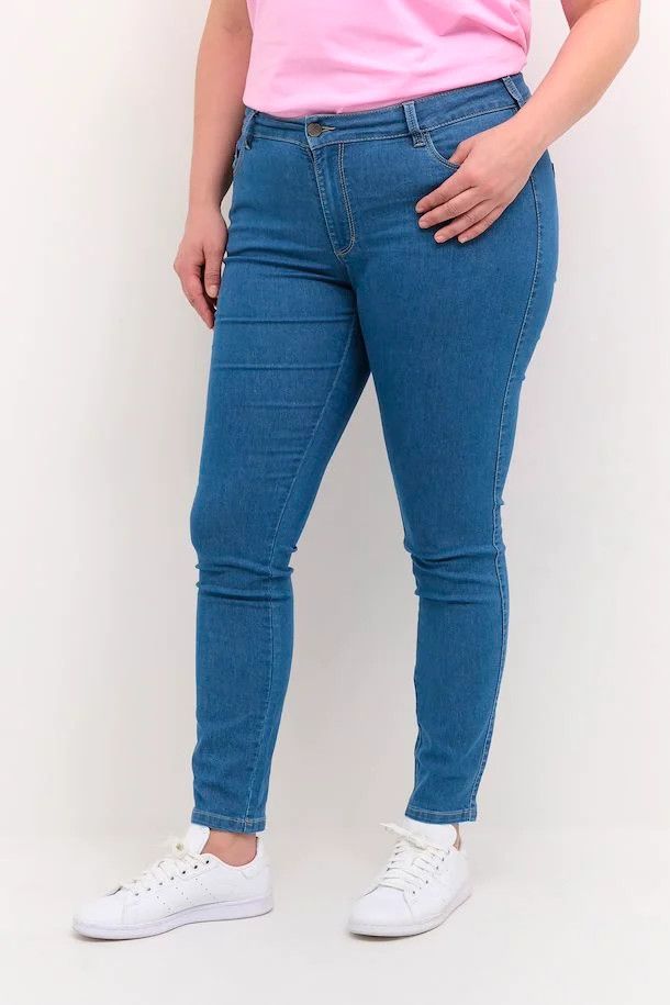 Kaffe Curve 10581302 Women's Vicka Jeans – Medium Blue Washed Denim