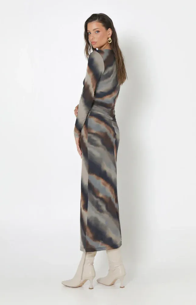 Madison MS2886 Women's Long Sleeve Macey Maxi Dress – Dusk Print