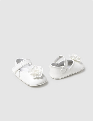 Mayoral 9902 Baby Girl Shoes Flower Detail/