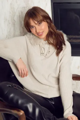 Frank Lyman 253780 Women's Pearl Detailing Chevron Knit Sweater/OATMEAL