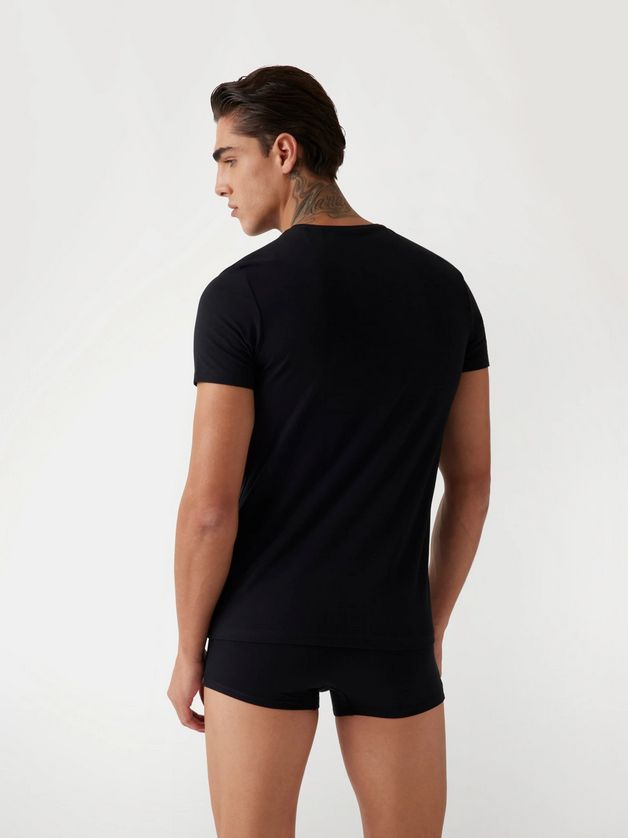 Guess U97M01KCD31 Men's Caleb Hero Short Sleeve V-Neck T-Shirt