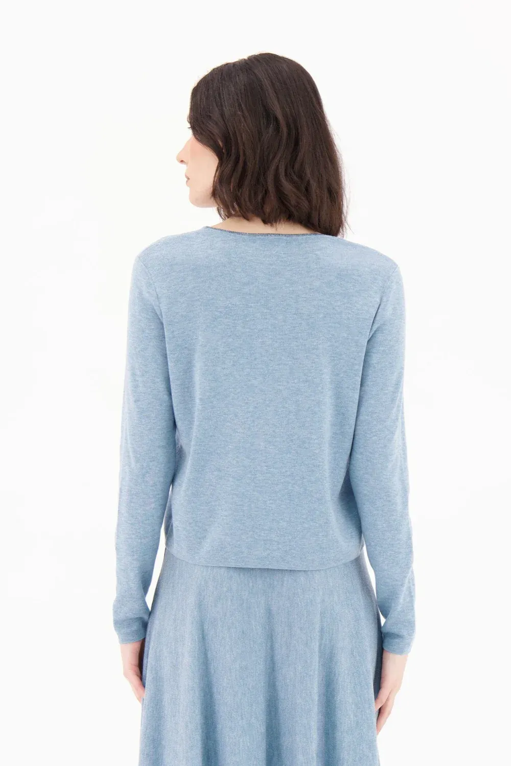 Spanner 425800- Women's Long Sleeve V-Neck Scallop Rhinestone Knit Sweater