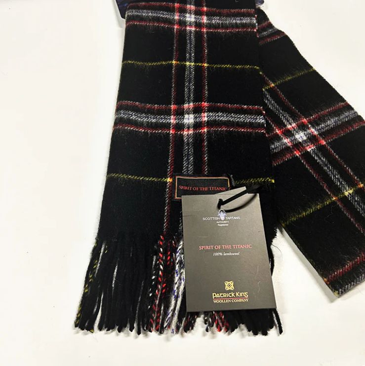 Patrick King 1001-SPIRIT OF THE TITANIC- Lambswool Scarf-Checkered – Black-Red