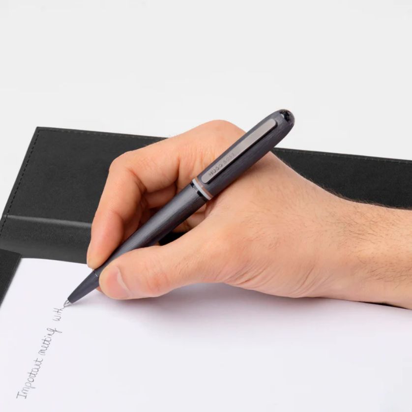 Hugo Boss HSH3414D Contour Iconic Ball Point Pen
