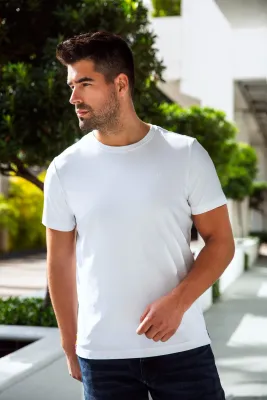 Au Noir C-MICHAEL Men’s SS Round Neck T-Shirt/ WHITE Au Noir C-MICHAEL Men’s SS Round Neck T-Shirt/ WHITE