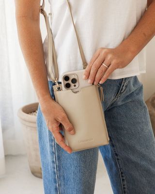 Louenhide 4148 Suki Phone Bag-RFID Protected/