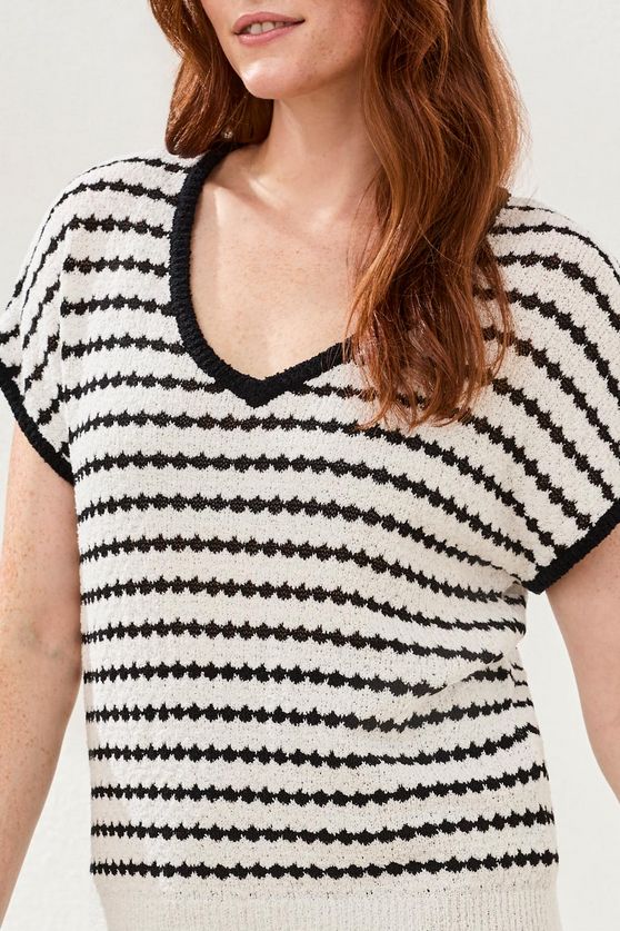 Tribal 6193O Women's Short Sleeve V-Neck Dolman Sweater – Black&white