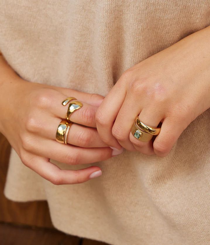 ZAG SRL22056-01 HUG Gold S. Steel Hugging Ring