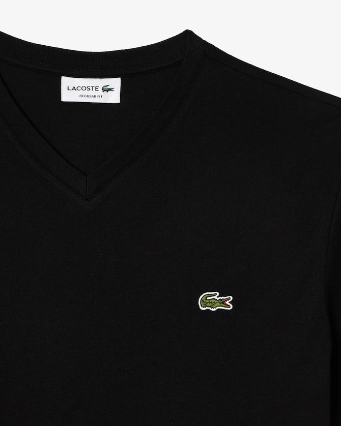 Lacoste TH5077 52 Men’s Short Sleeve Regular Fit V-Neck T-Shirt