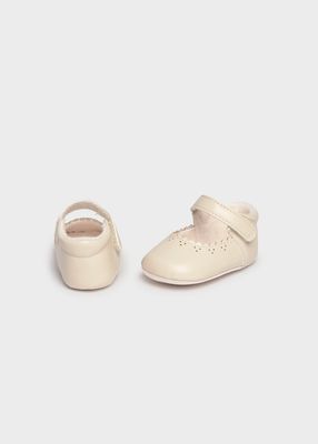Mayoral 9161  Baby Girl's Velcro Closure & Front Scallop Detail Mary Jane Shoes/