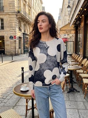 Charlie B C2010P-261B Women's LS Crew Neck Printed Reverse Floral Sweater/