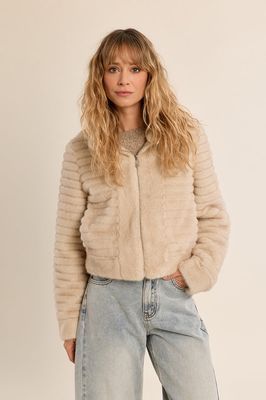 Molly Bracken HA120EH Women's Faux Fur Zip Up Jacket/OFF-WHITE