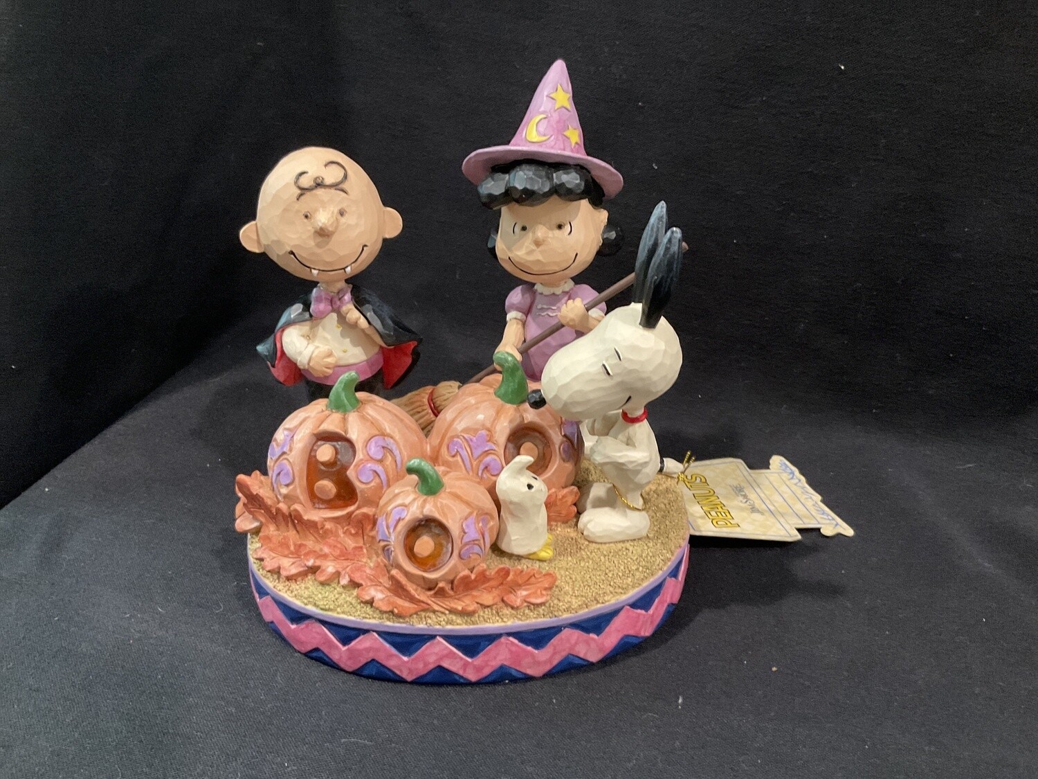 Jim shore peanuts Halloween surprises