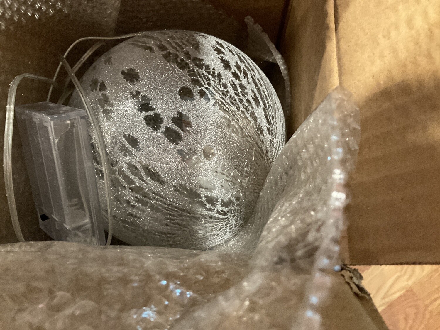 Let oversize glass ornament s/3
