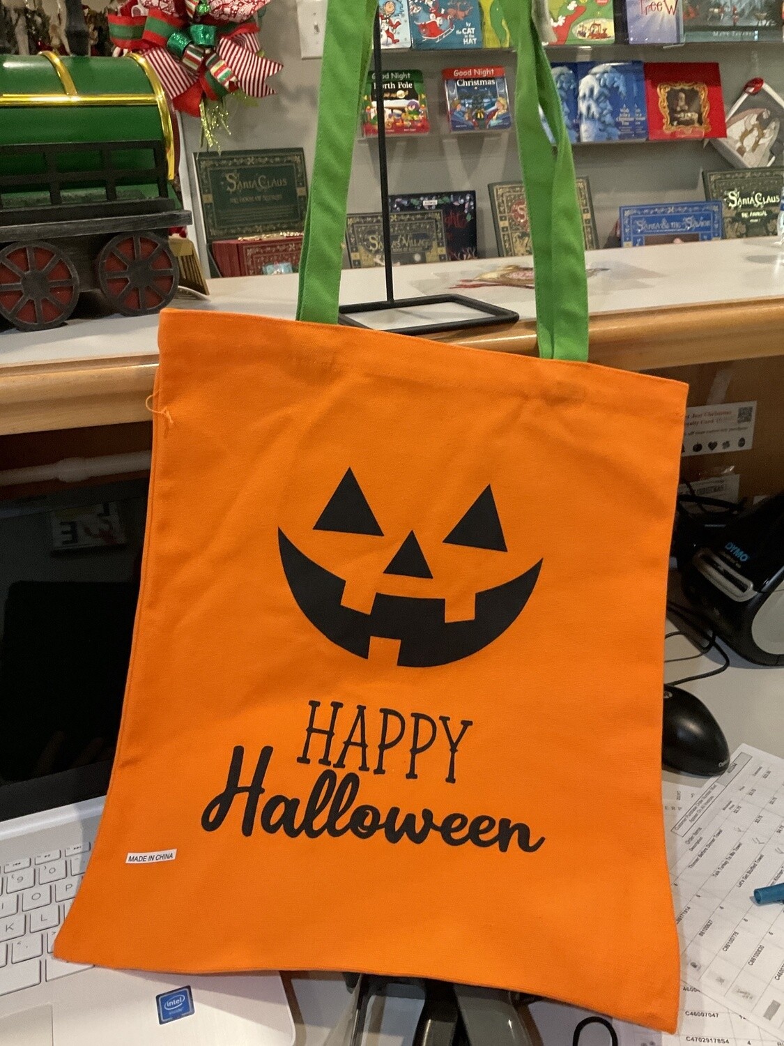 Jack-o’-lantern candy bag
