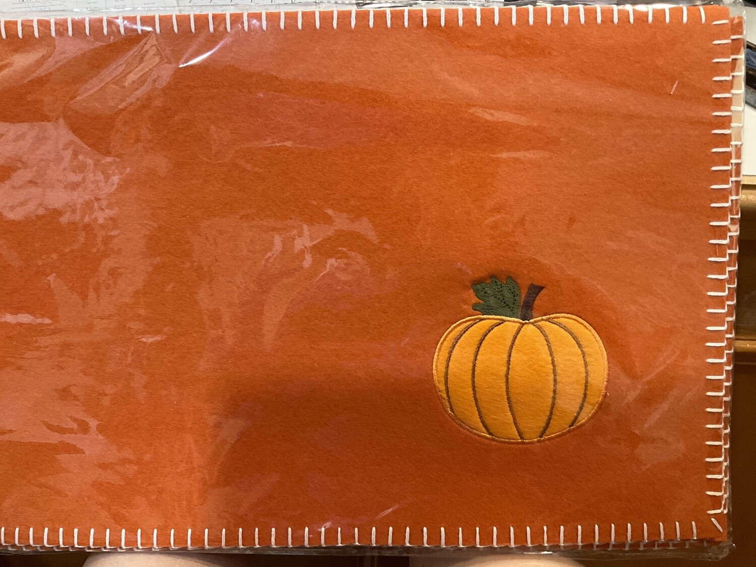 Felt harvest pumpkin runner