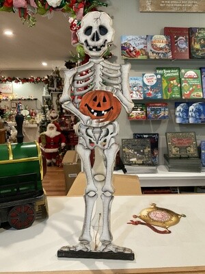Smiley skeleton