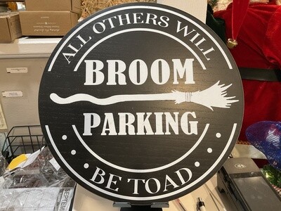 Wood round Halloween sign