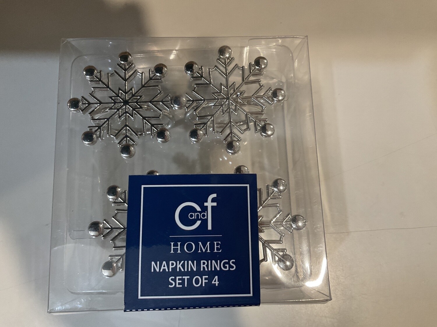 Silver winter snowflake napkin ring set 4