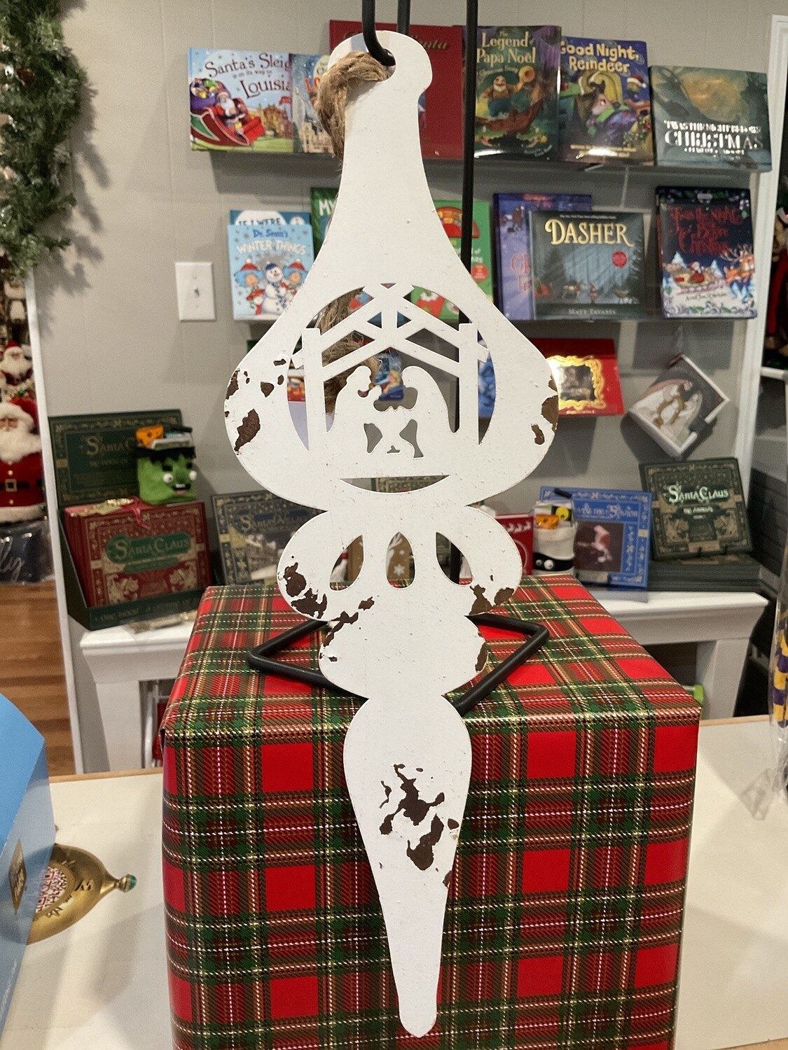 Distress, metal nativity, silhouette hanger