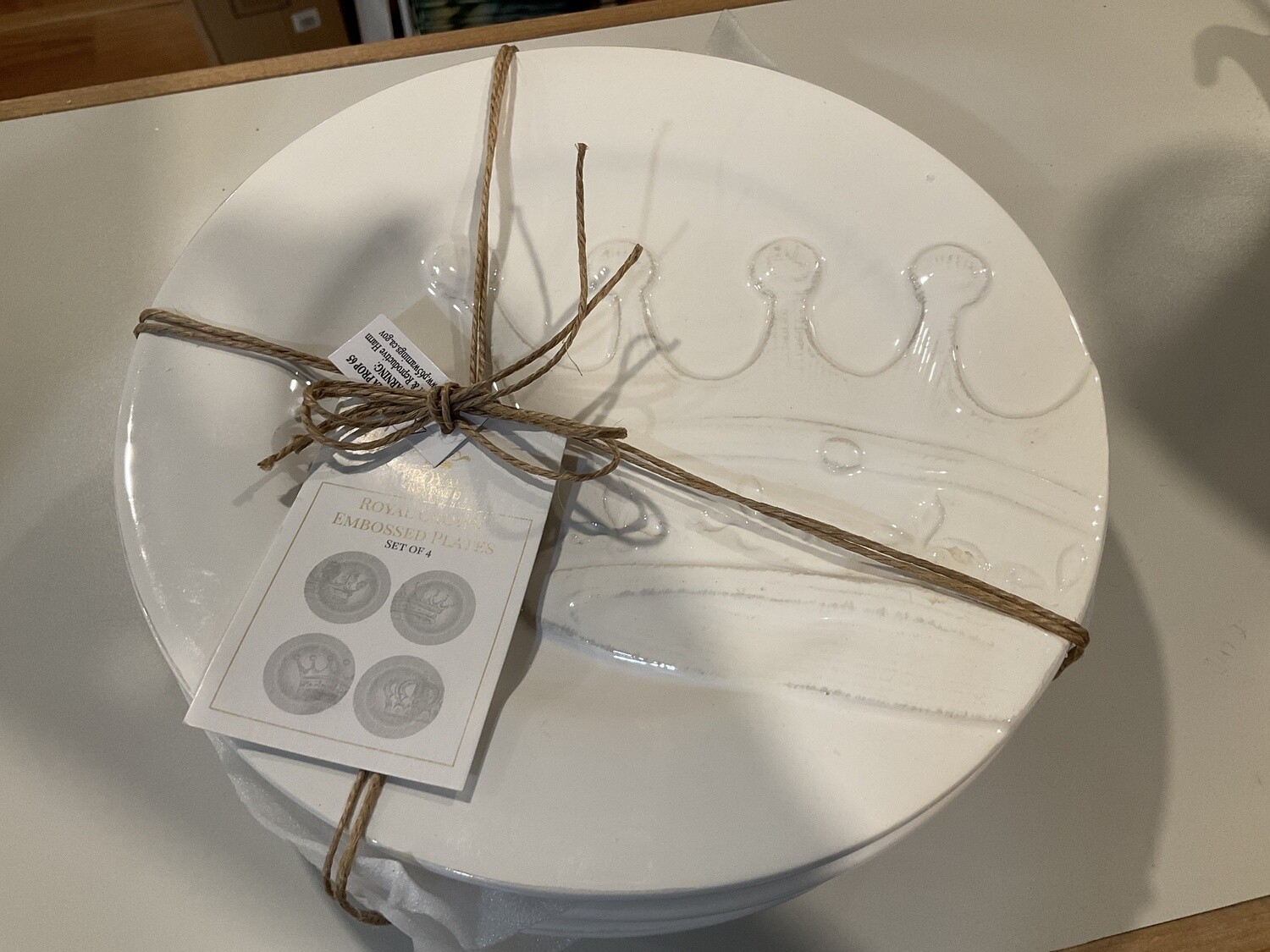 Royal crown, embossed plates set