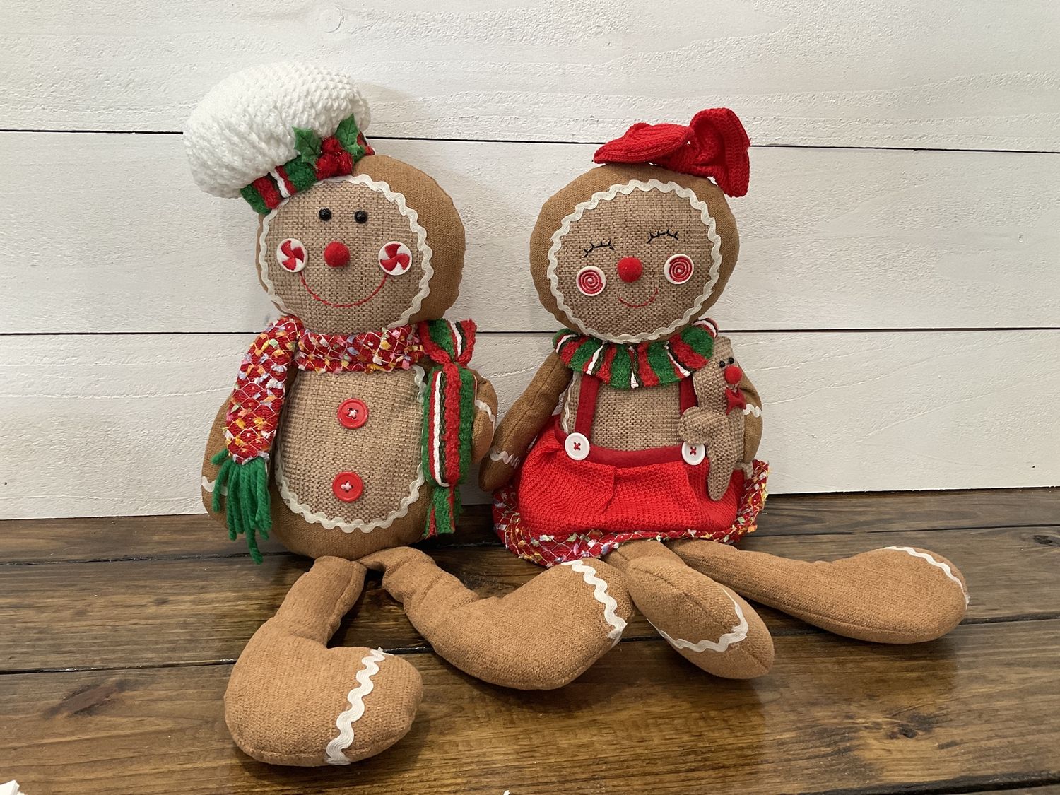Plush gingerbread shelf sitter two assortment