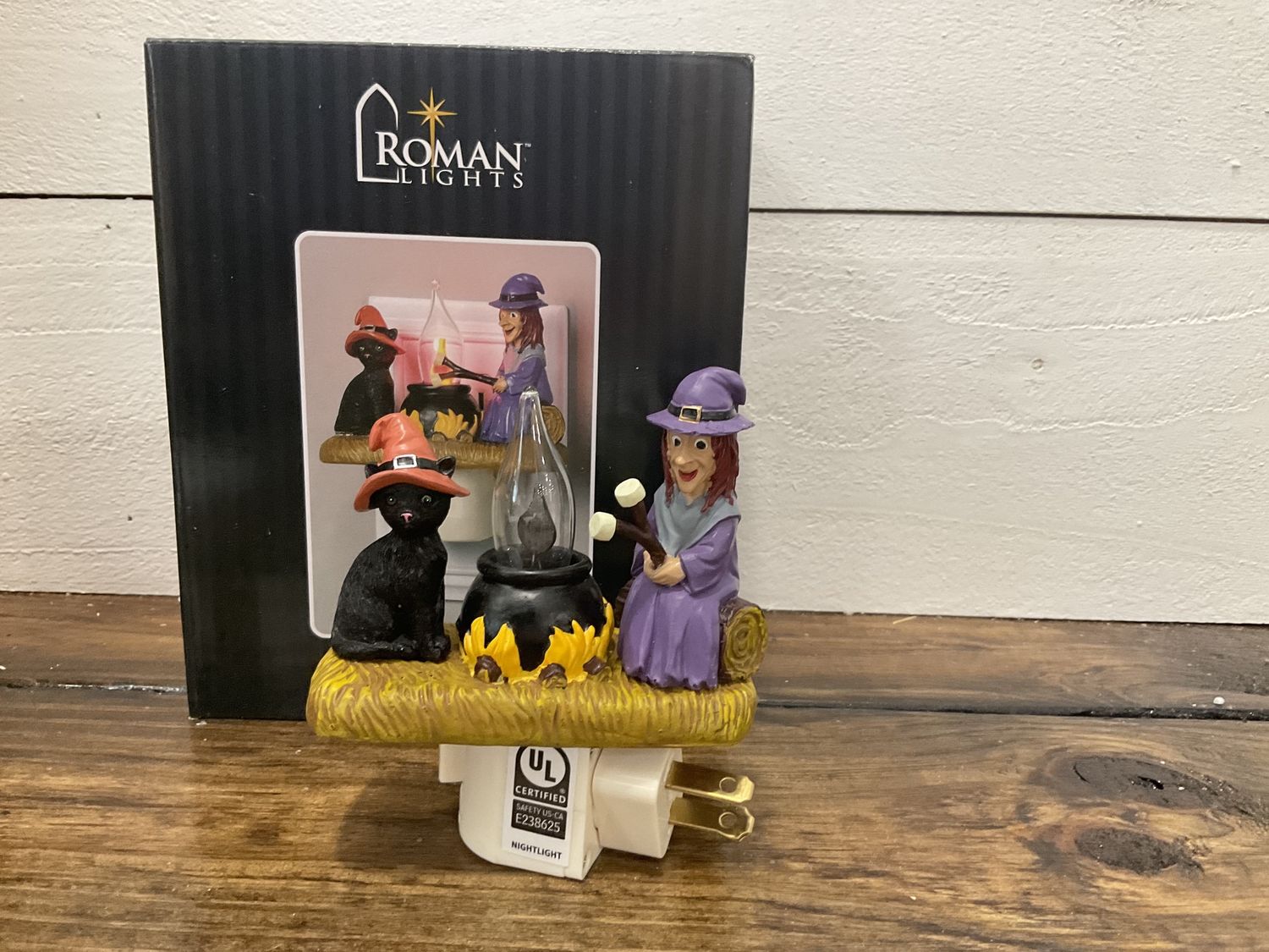 Cat and witch nightlight