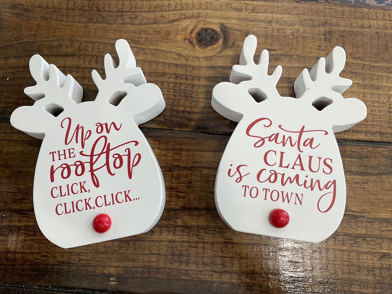 Wood reindeer shaped table block
