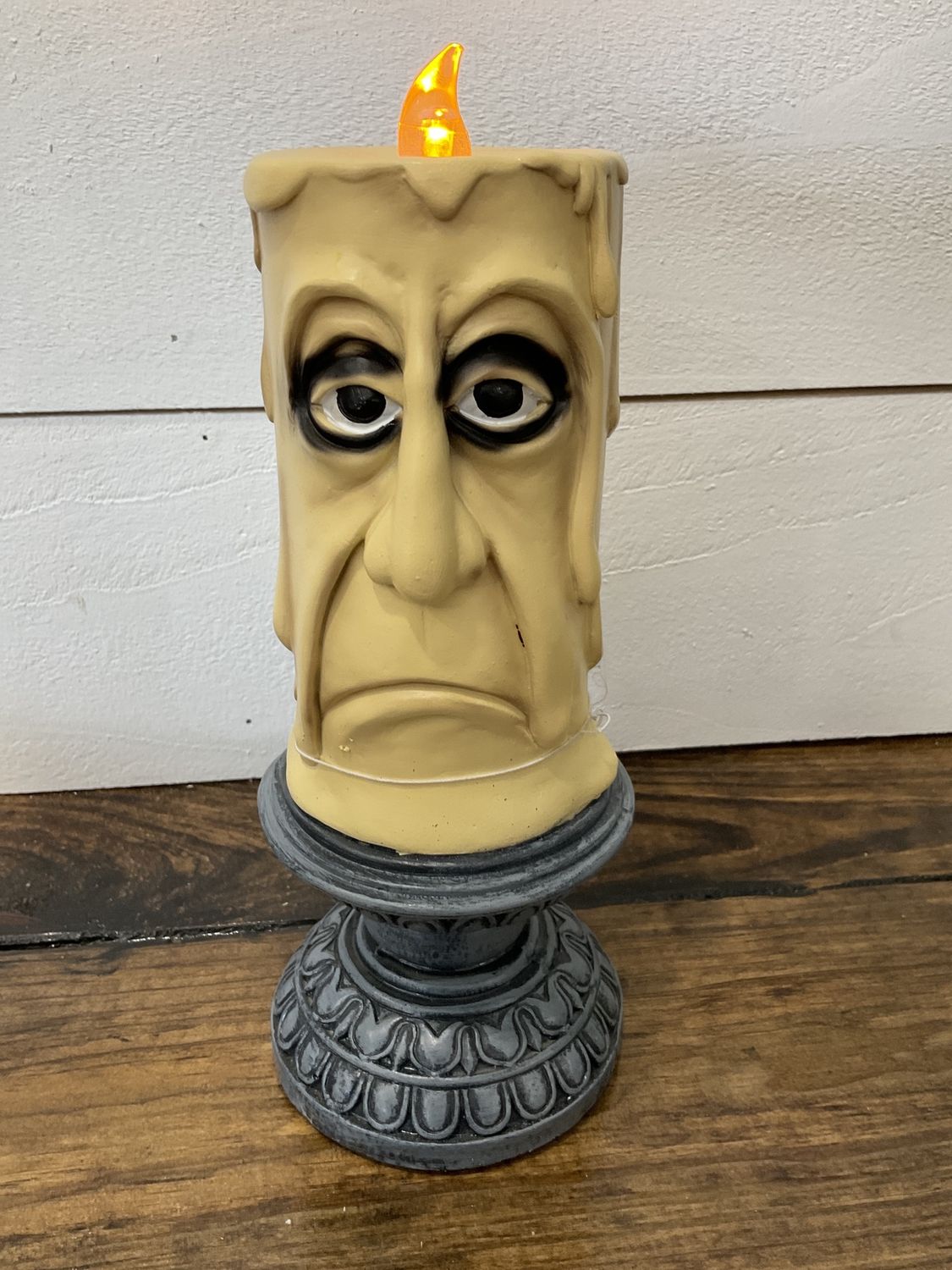 Light up, spooky candles