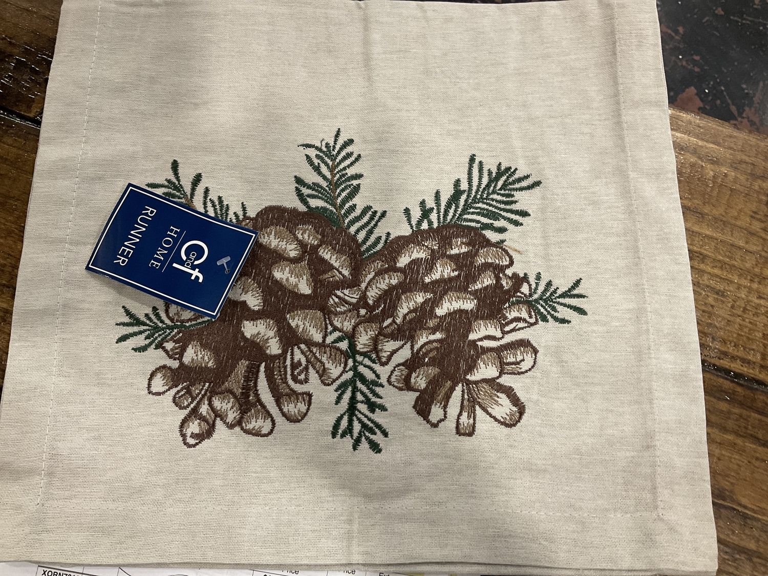 Pinecone table run