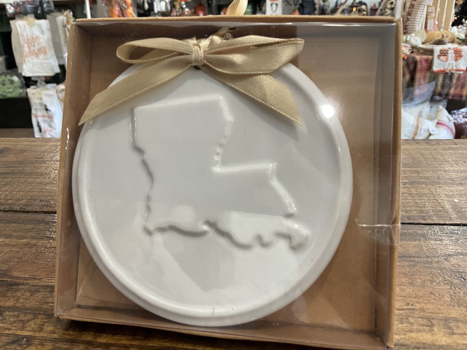 Louisiana Embossed ornaments