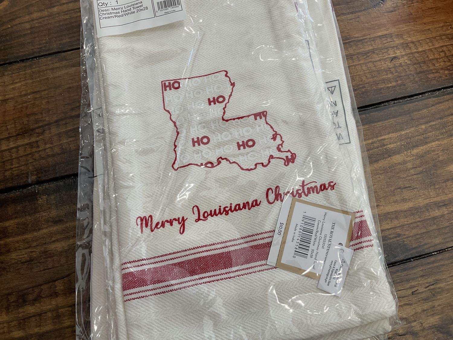 Merry Louisiana Christmas hand towel