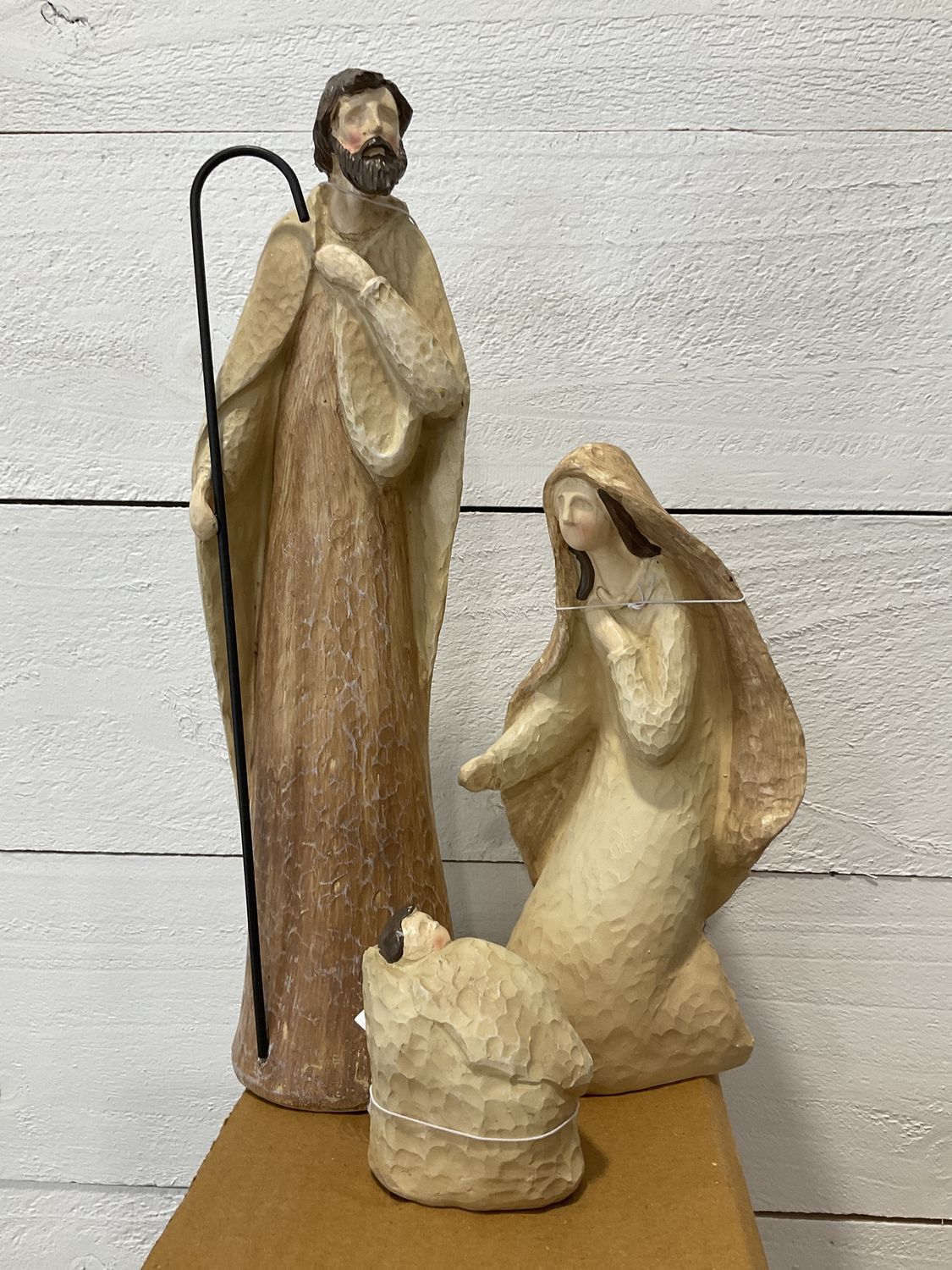 Three-piece nativity set