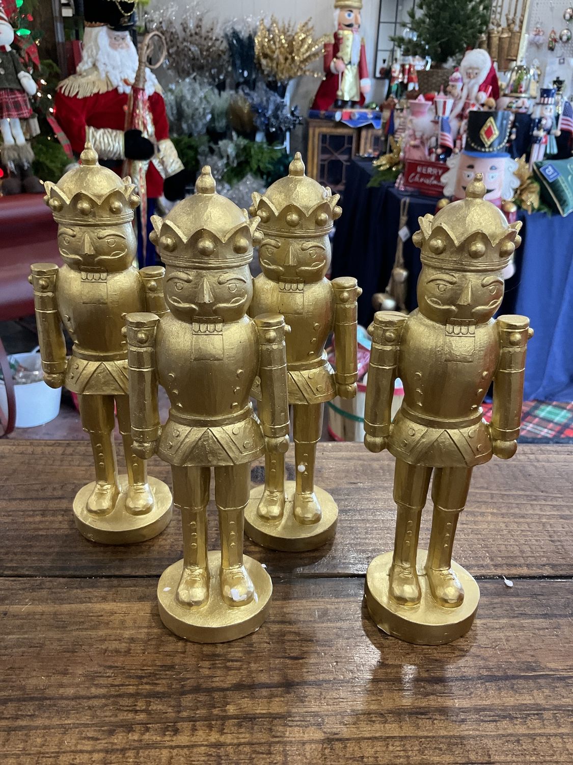 Medium gold nutcracker figure