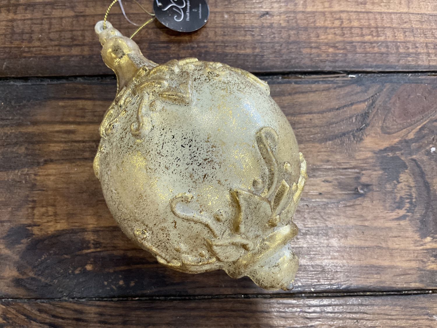Oh holy night metallic ornate Vinial ornament/gold -cream