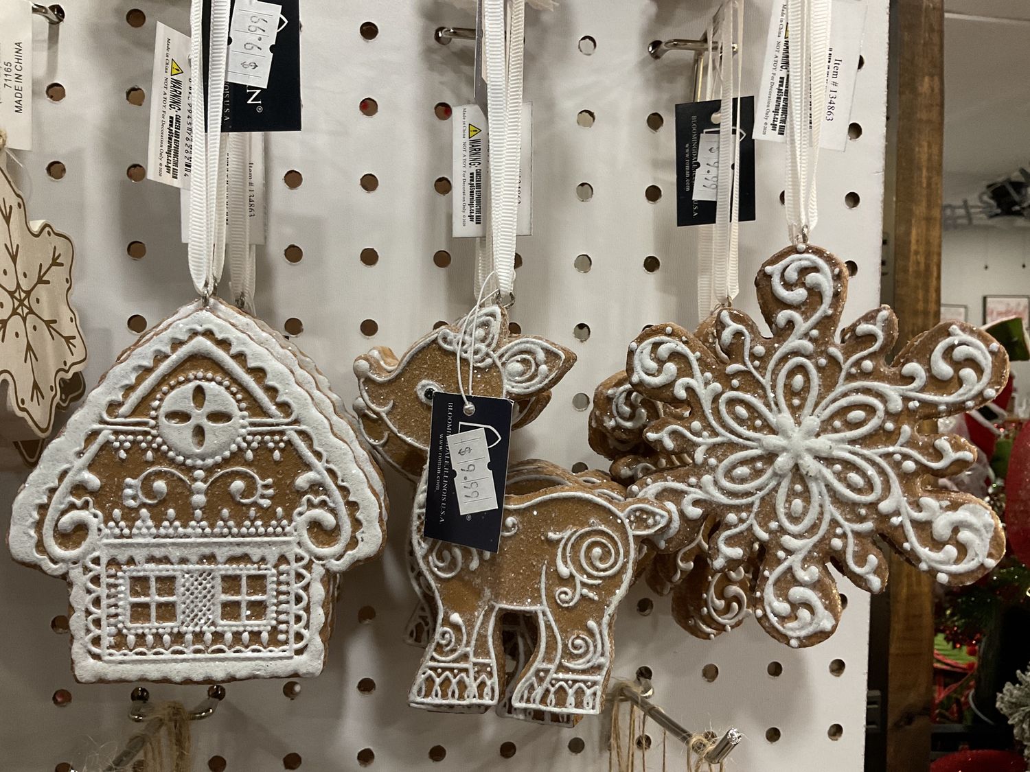 4.25 Gingerbread orn