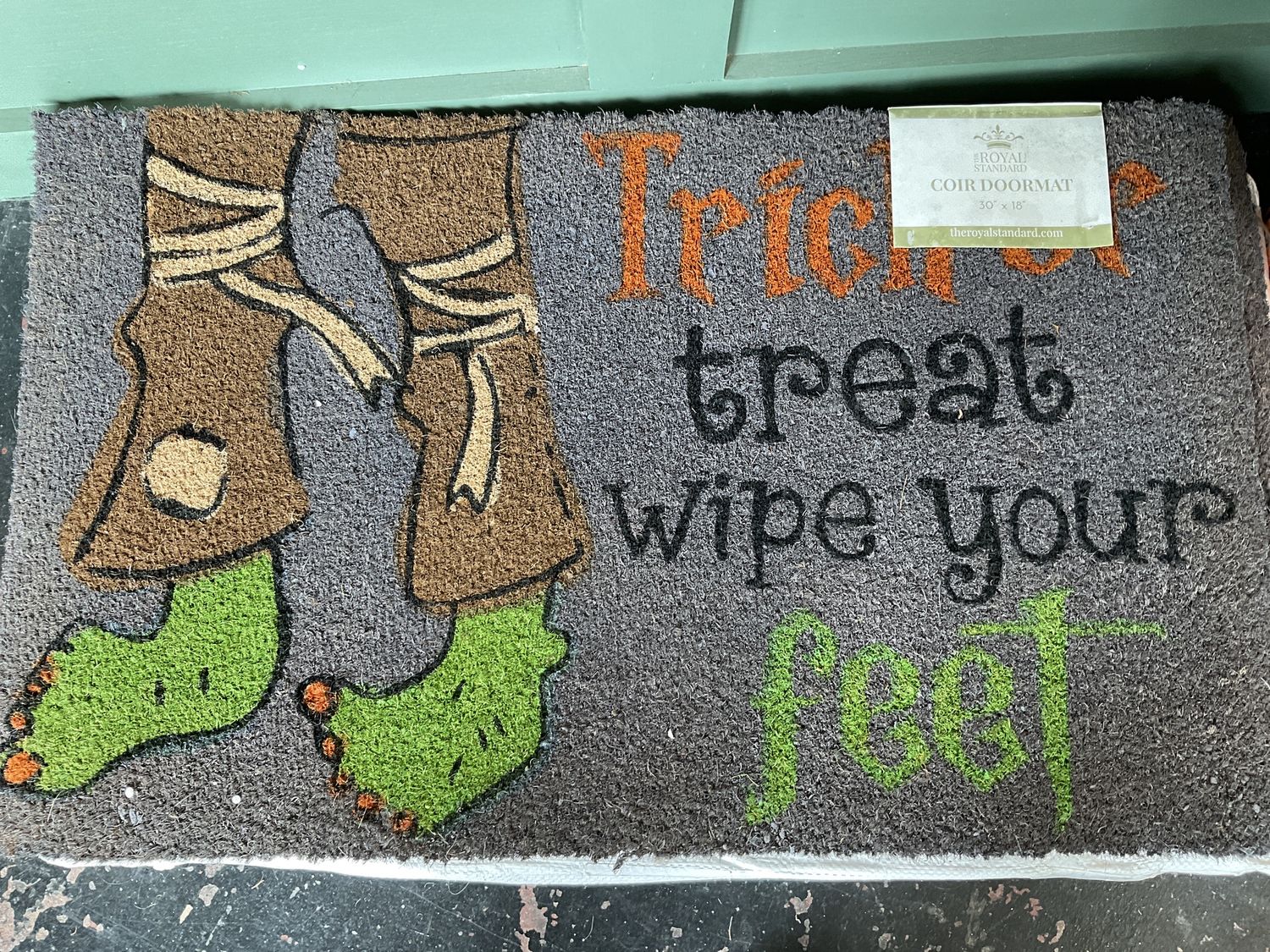 Trick or treat door mat