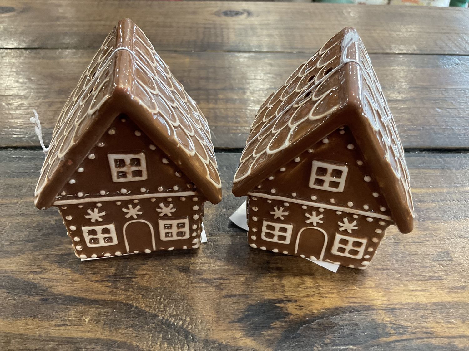 Gingerbread Salt and Pepper Shaker set