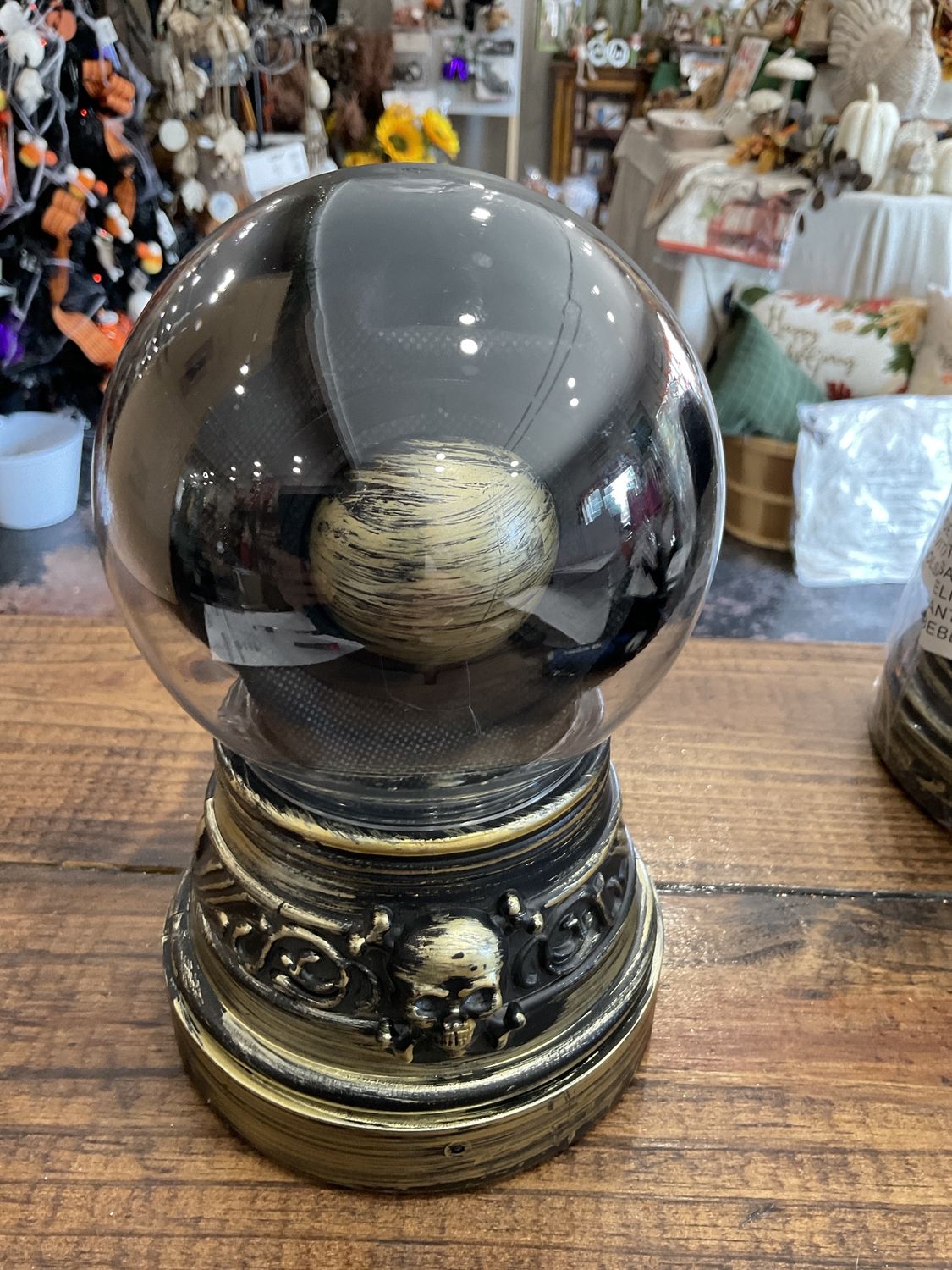 Lighted Animated Eye Dome