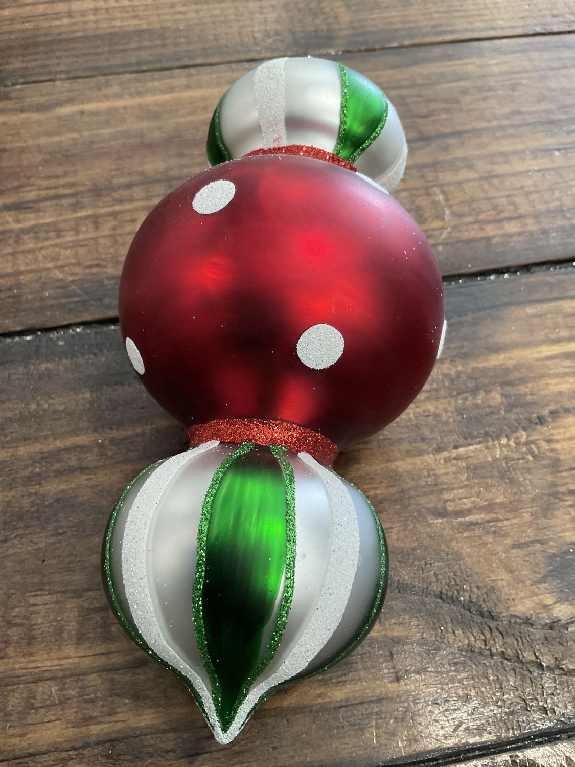 Red white green glass, finial dot and striped corner