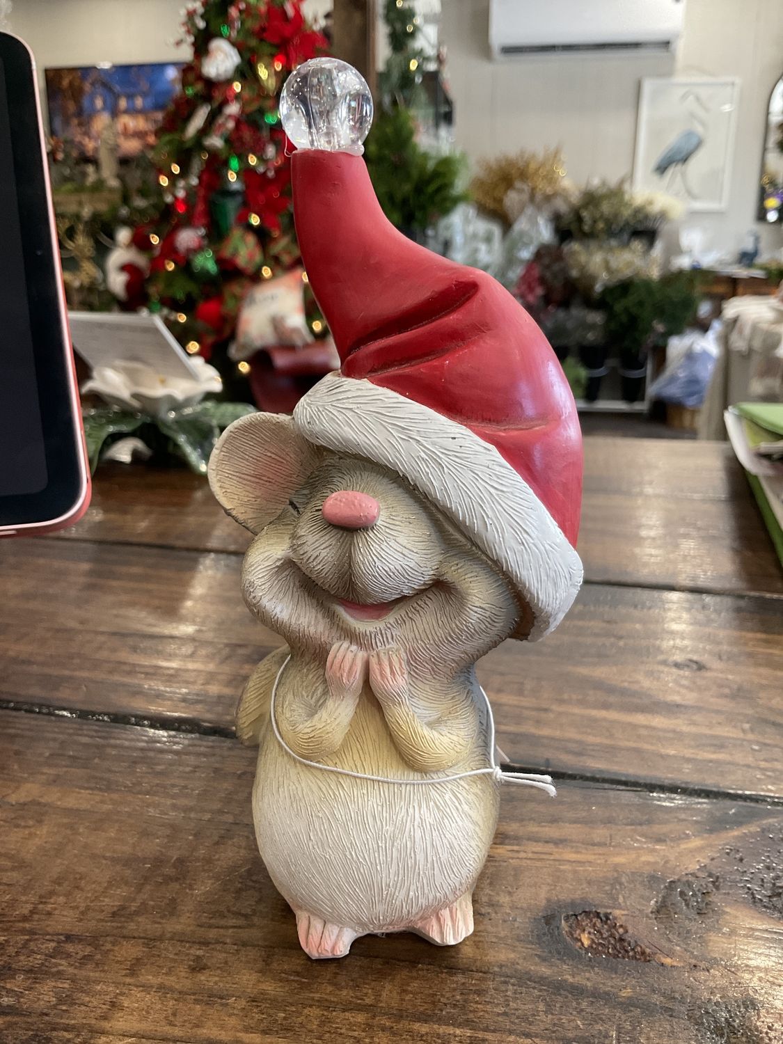 LED mouse w/Santa hat