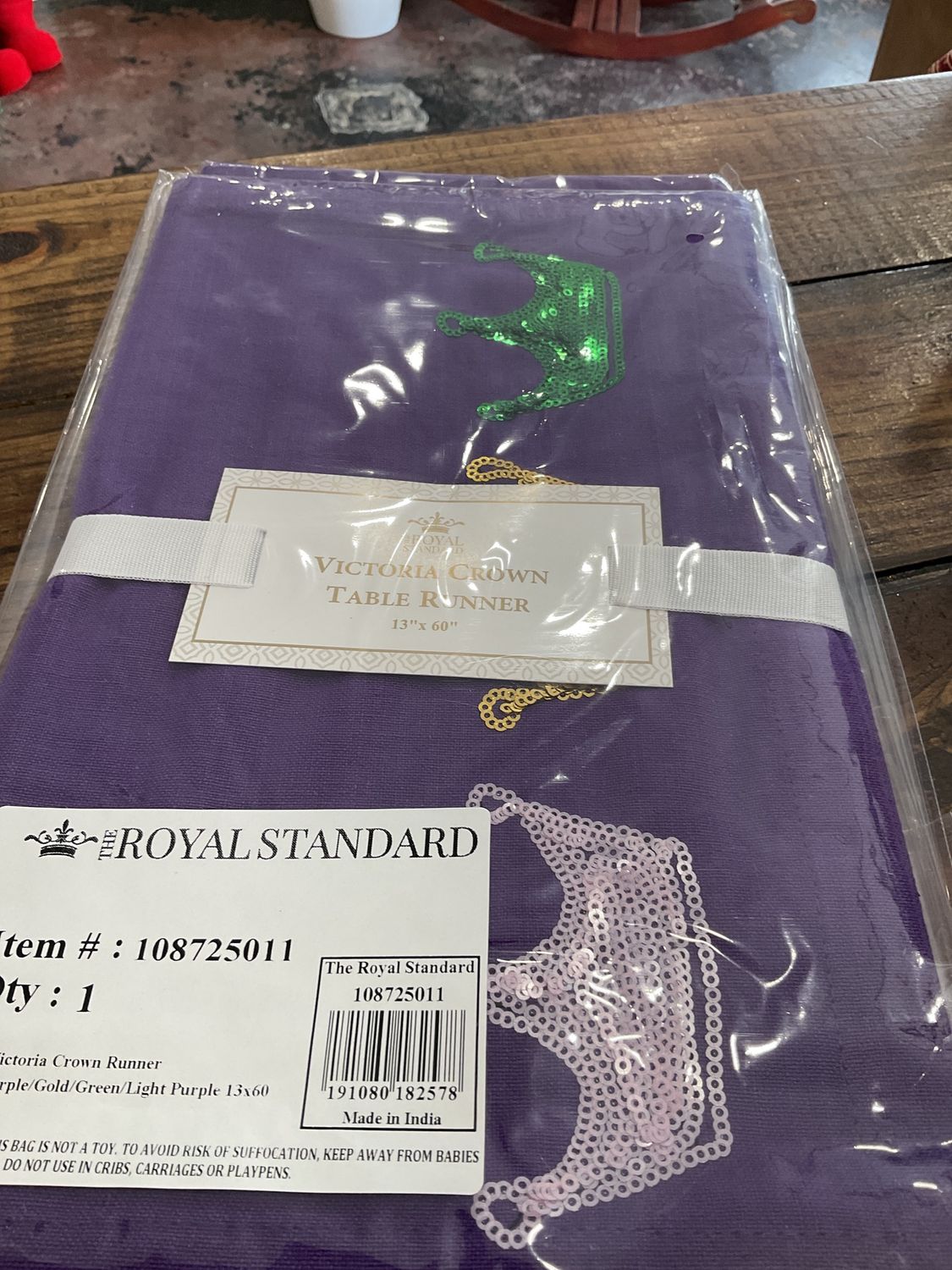 Victoria crown runner purple/gold/green/light purple